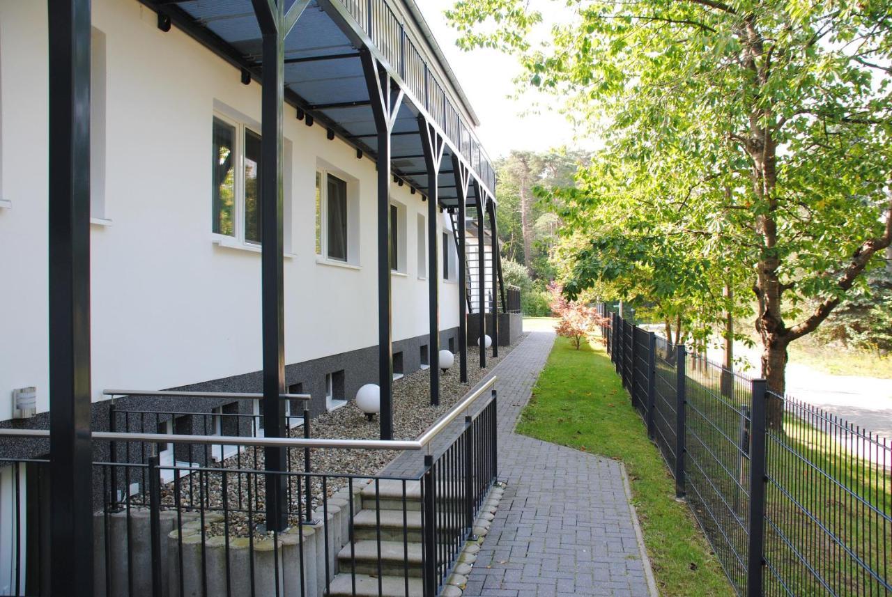 Appartementanlage-Ferienwohnungen Weisse Moewe Sassnitz Bagian luar foto