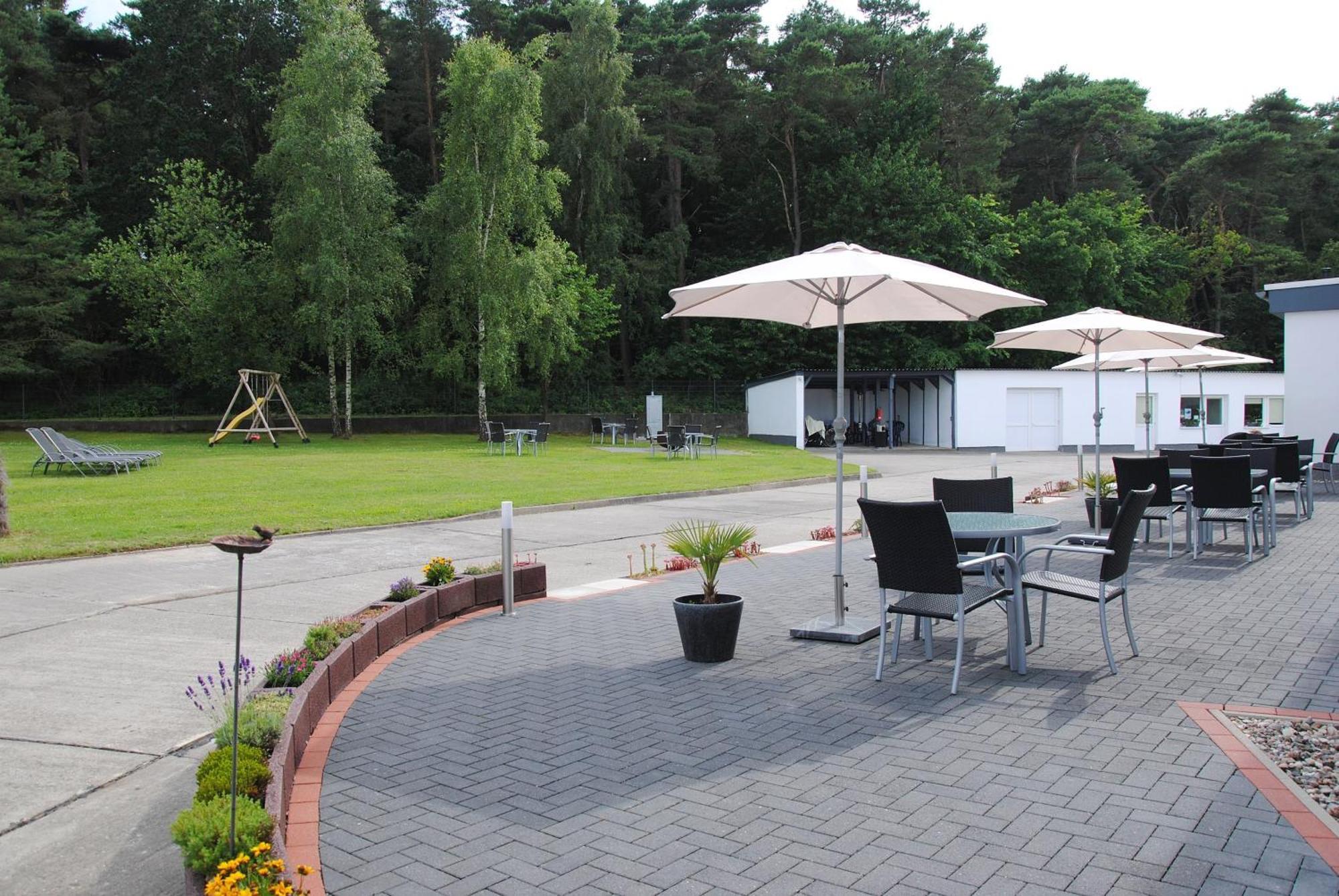 Appartementanlage-Ferienwohnungen Weisse Moewe Sassnitz Bagian luar foto